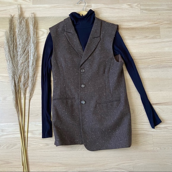 Brown Sleeveless Blazer - Picture 8 of 9